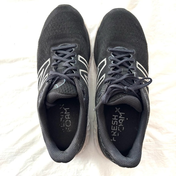 New Balance Fresh Foam 880v11 Black Running Shoes SZ 10 Worn 1X main image 12